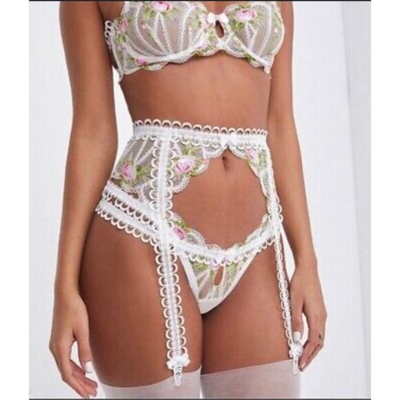 for Love and‎ Lemons Trellis Rose Garter Size Small NEW - Picture 1 of 7